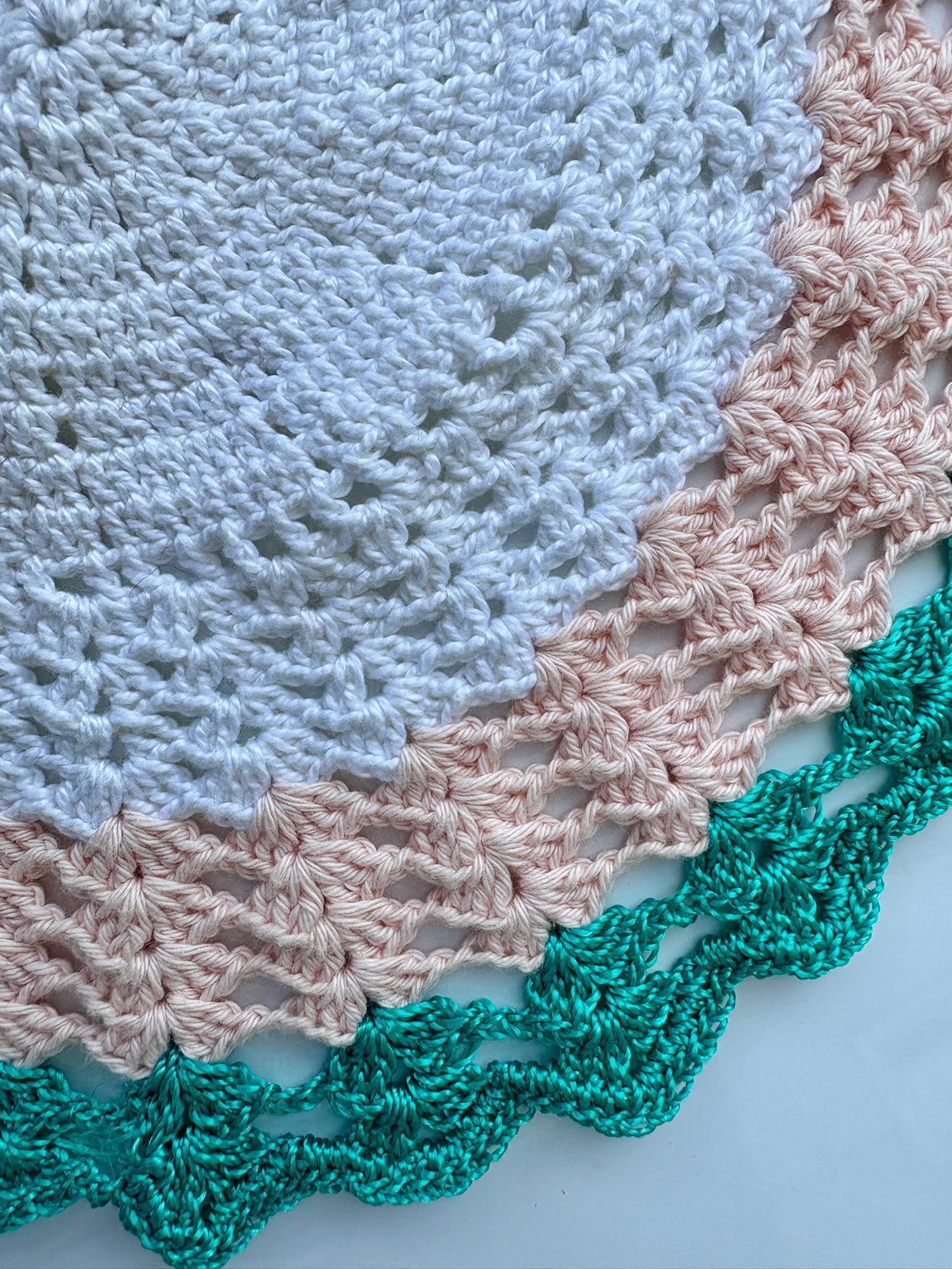 直径60cmの存在感あるハンドメイド作品。